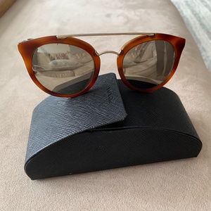 PRADA logo round frame sunglasses